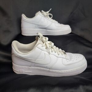 Nike Air Force 1 '07 Low Triple White Sneakers Shoes CW2288-111 Mens Size 10.5